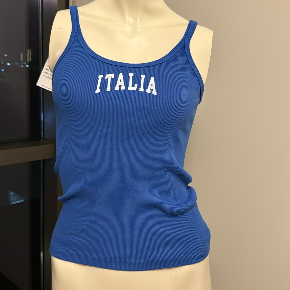Brandy Melville top
